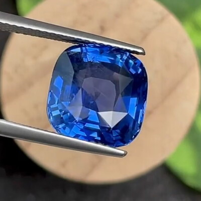 photo of a natural sapphire