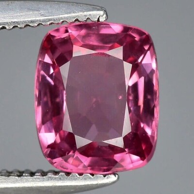 Photo of natural spinel