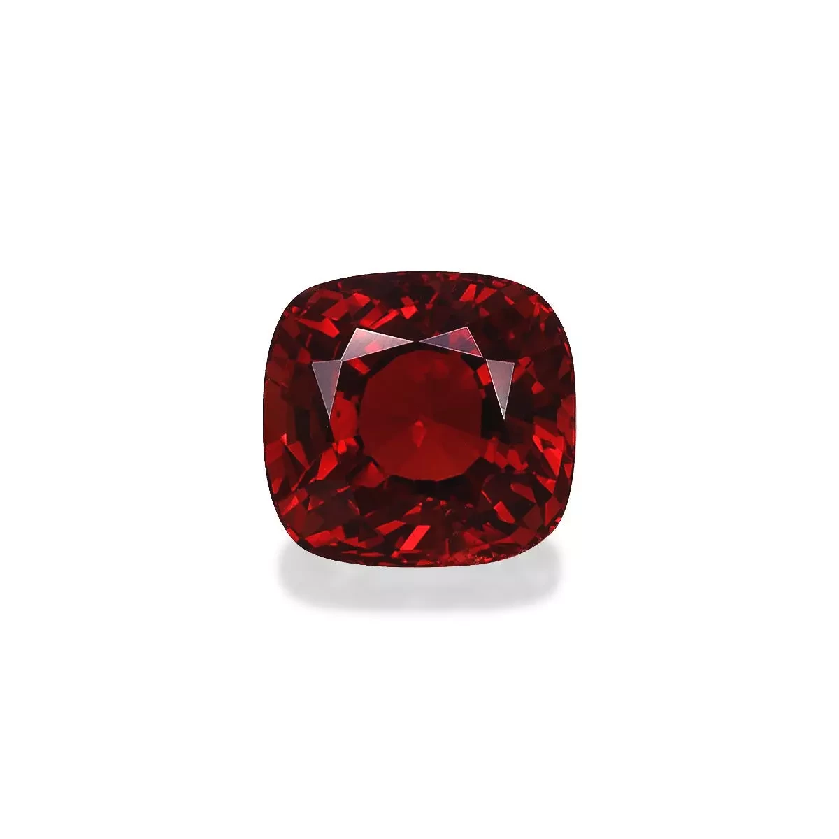 Photo red spinel